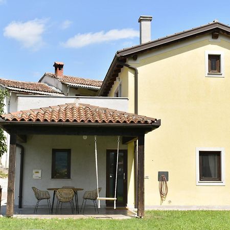 Small House In Vipava Valley Экстерьер фото