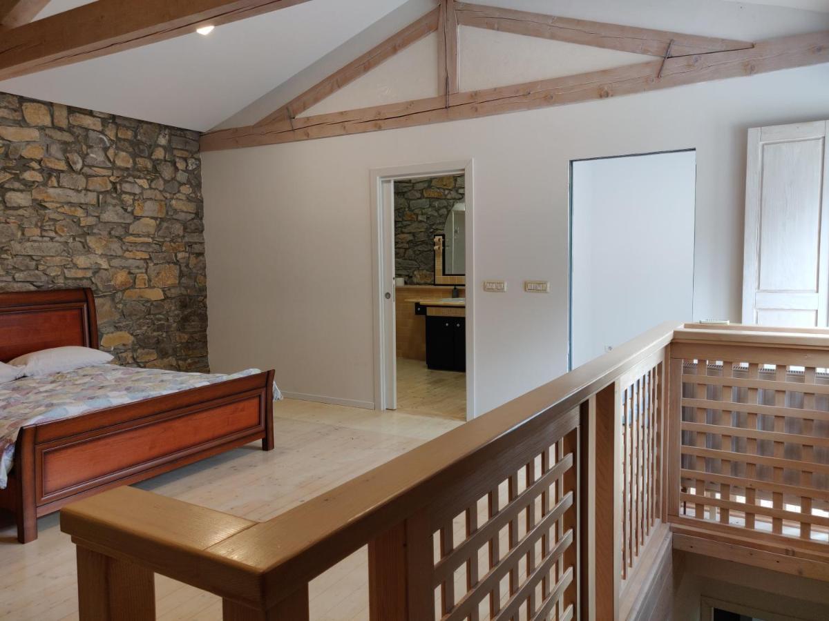 Small House In Vipava Valley Экстерьер фото