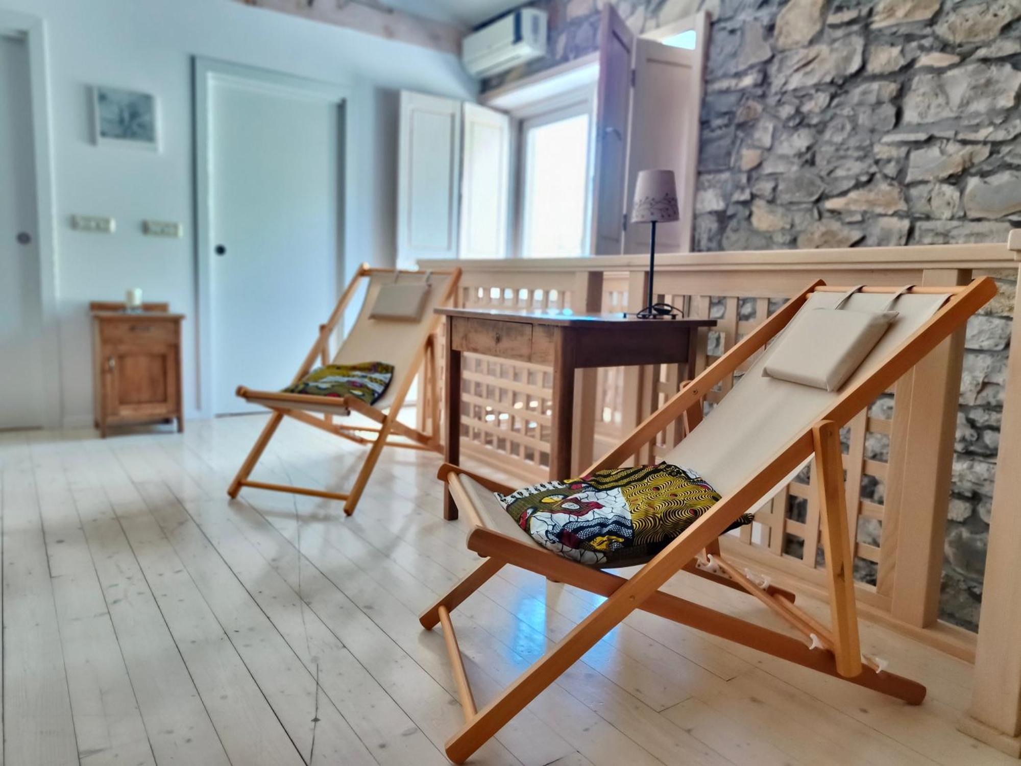 Small House In Vipava Valley Экстерьер фото